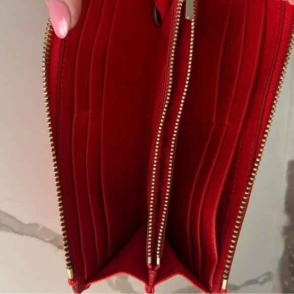 GUC - Coach Red Saffiano Zip Wallet with Gold Logo - Picture 3 of 10